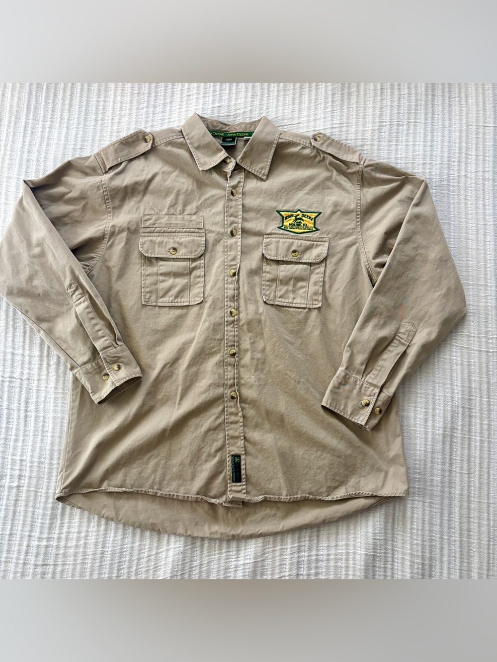 Men’s XL John Deere Khaki Button-Up Field Shirt with Patch